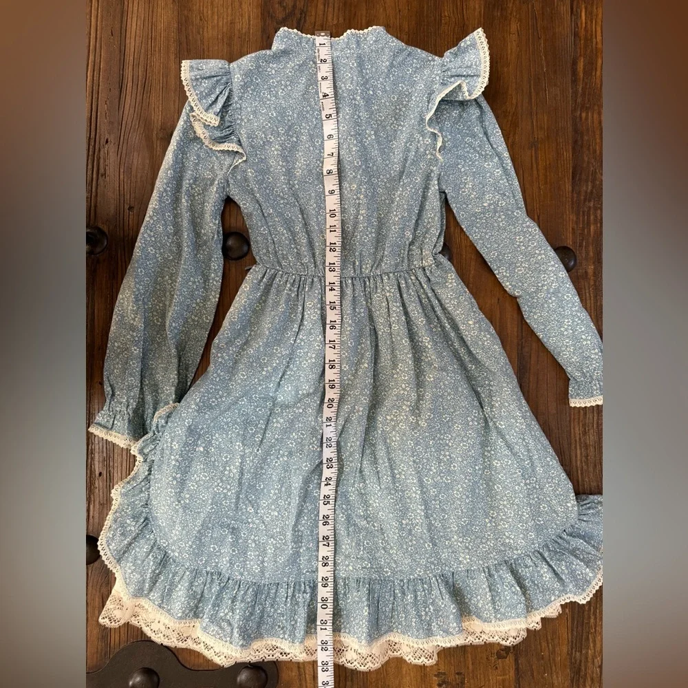 Miss Nannette Sz 8 Blue Floral kids Dress, Lace Trim Cottagecore - Picture 3 of 10